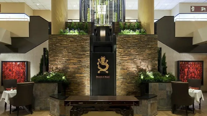 东拉瓜迪亚喜来登酒店 纽约 3*,