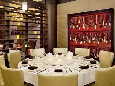 东拉瓜迪亚喜来登酒店 纽约 3*,  美国